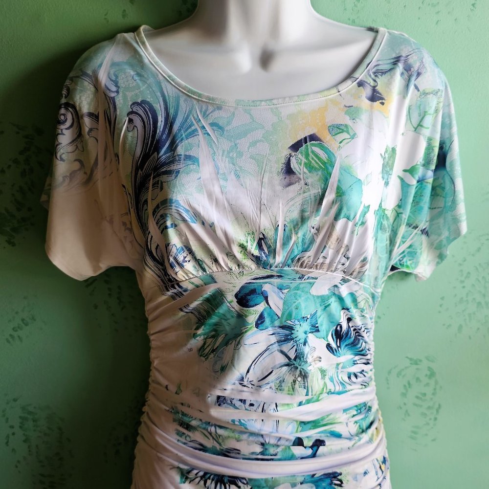 NWOT iZ Byer Juniors' Medium Ruched White Green Blue Top Flutter Sleeve Flower